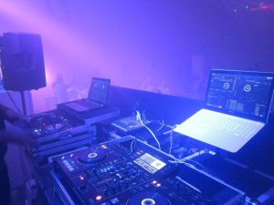 DJ-fuer-Event-finden.jpg