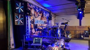Lichttechnik für eine Band auf der Bühne